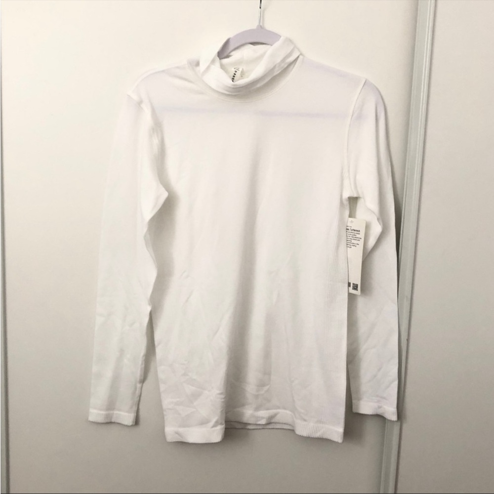 NWT Lululemon Yin Vibes Turtleneck White